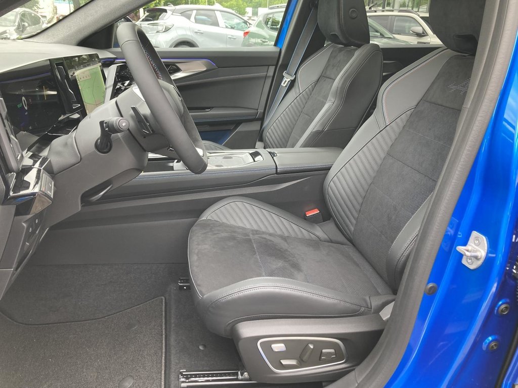 RENAULT Rafale Techno E-Tech Full Hybrid 200