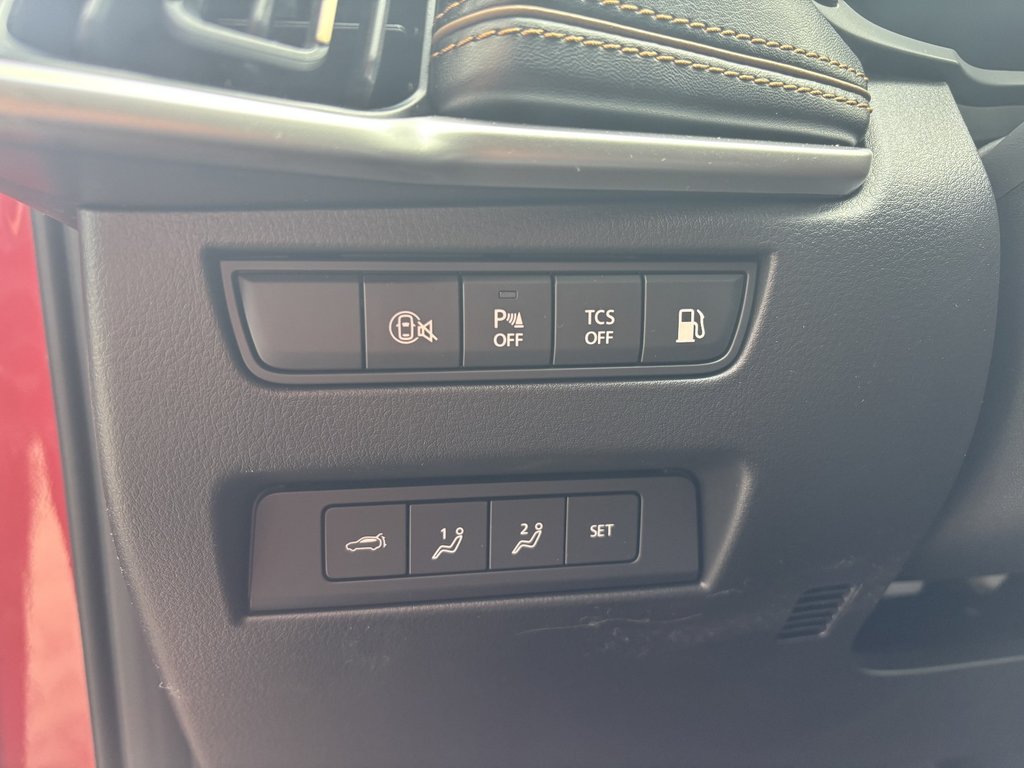 MAZDA CX-60 2.5L e-SKYACTIV PHEV 327ps AWD Homura Plus MAZDA CX-60 2.5L e-SKYACTIV PHEV 327ps AWD Homura Plus