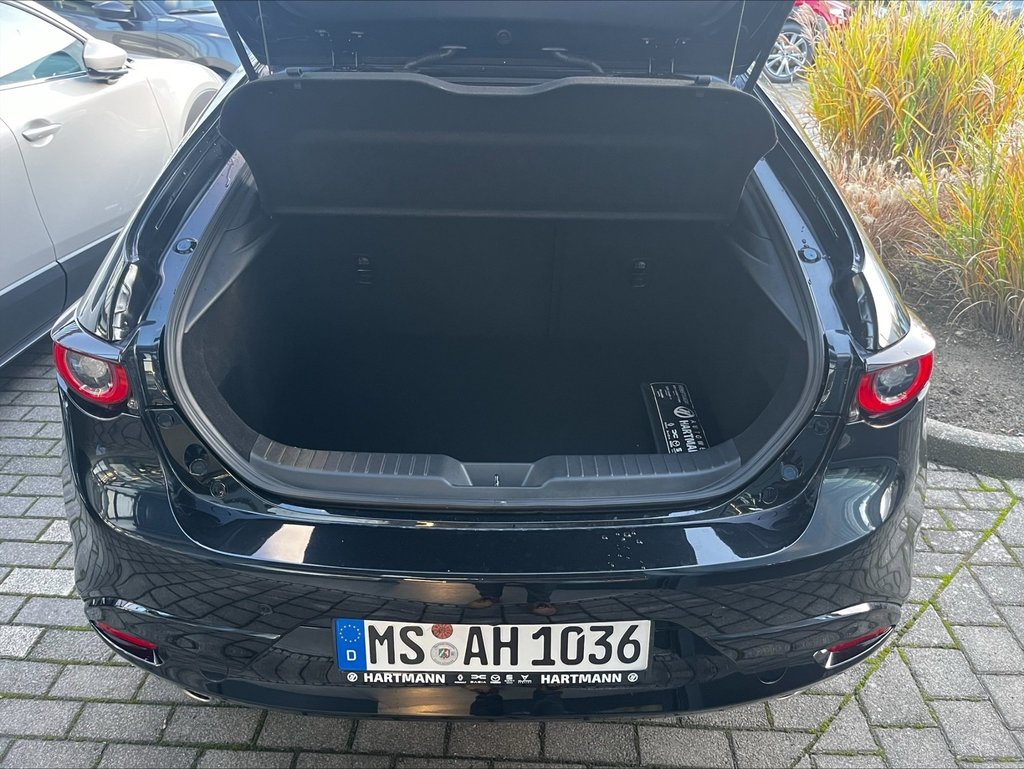 MAZDA 3 2.5L e-SKYACTIV G 140ps 6AT FWD Exclusive-line