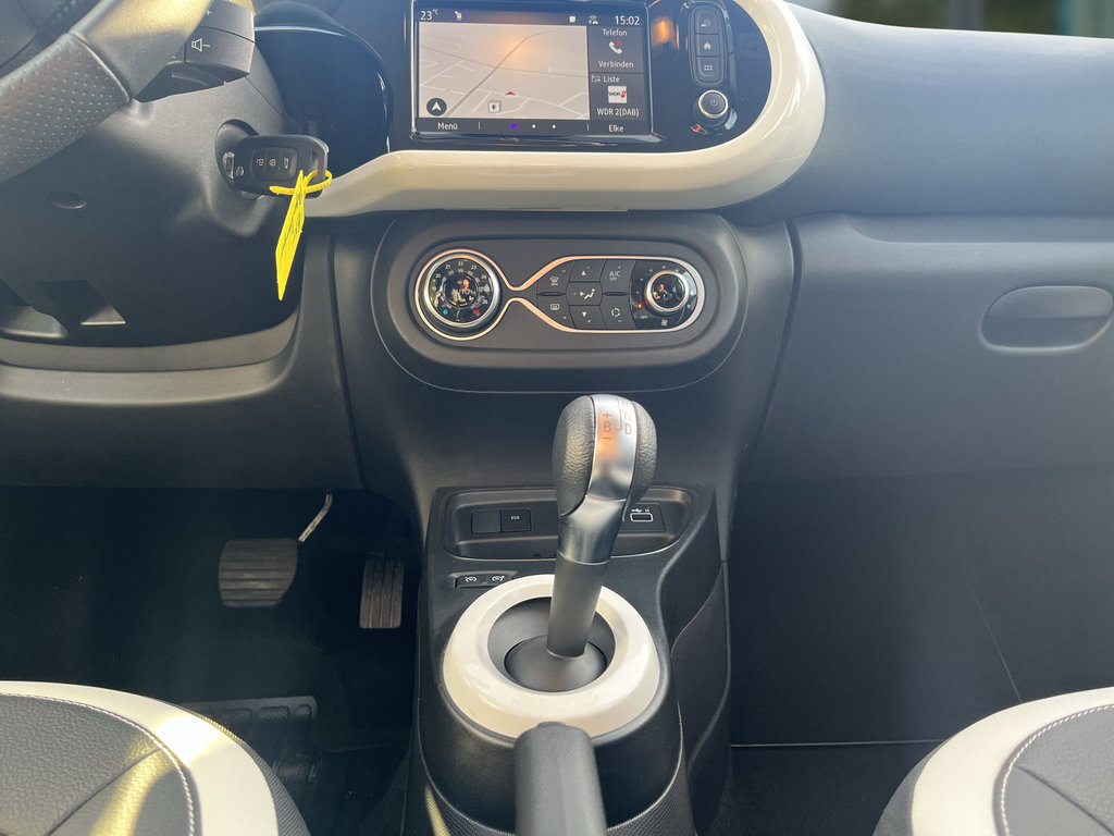 RENAULT Twingo E-Tech Techno Techno, RF-Kamera