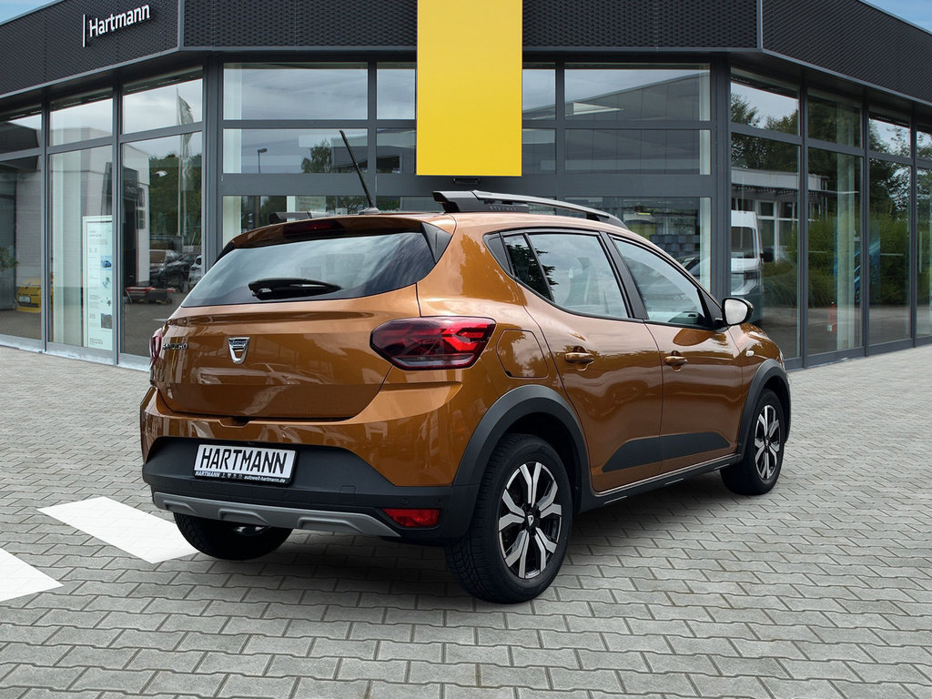 DACIA Sandero 1.0 TCe 90 Stepway Comfort RF-Kamera DACIA Sandero 1.0 TCe 90 Stepway Comfort RF-Kamera
