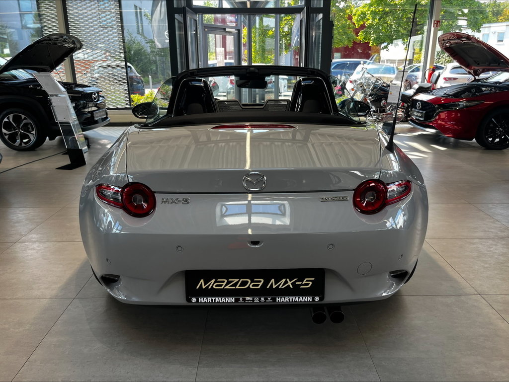 MAZDA MX-5 1.5L SKYACTIV-G 132 6MT RWD Homura MAZDA MX-5 1.5L SKYACTIV-G 132 6MT RWD Homura