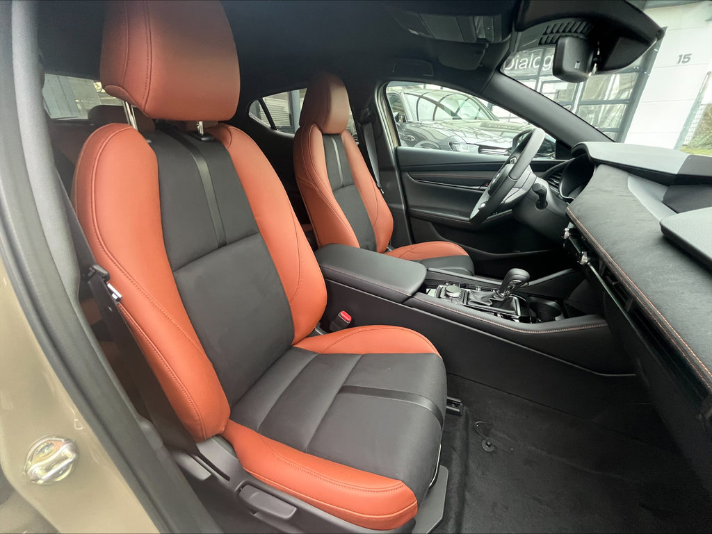 MAZDA 3 2.5L e-SKYACTIV G 140ps 6AT FWD Nagisa