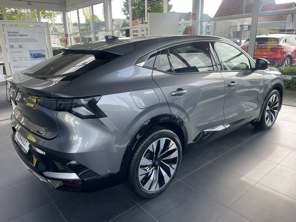 RENAULT Rafale Techno E-Tech Full Hybrid 200 RENAULT Rafale Techno E-Tech Full Hybrid 200