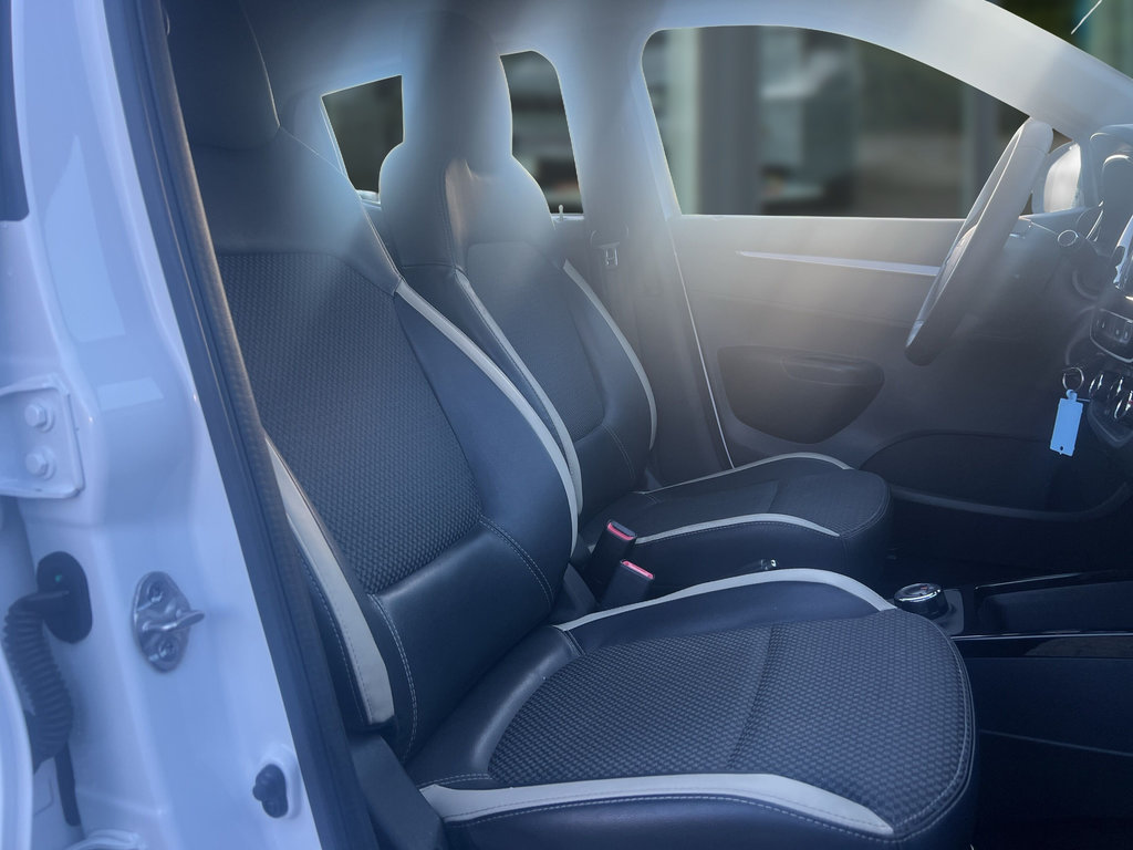 DACIA Spring Essential ELECTRIC 45 DACIA Spring Essential ELECTRIC 45