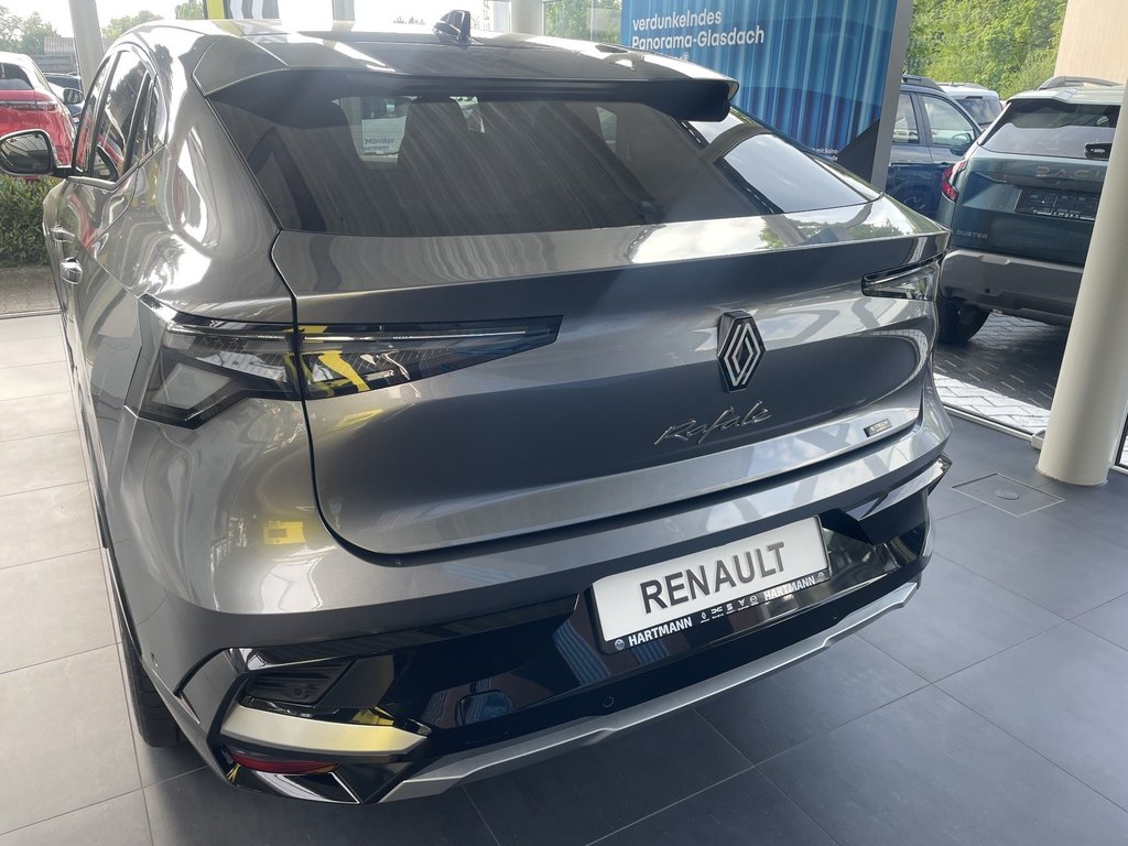 RENAULT Rafale Techno E-Tech Full Hybrid 200 RENAULT Rafale Techno E-Tech Full Hybrid 200