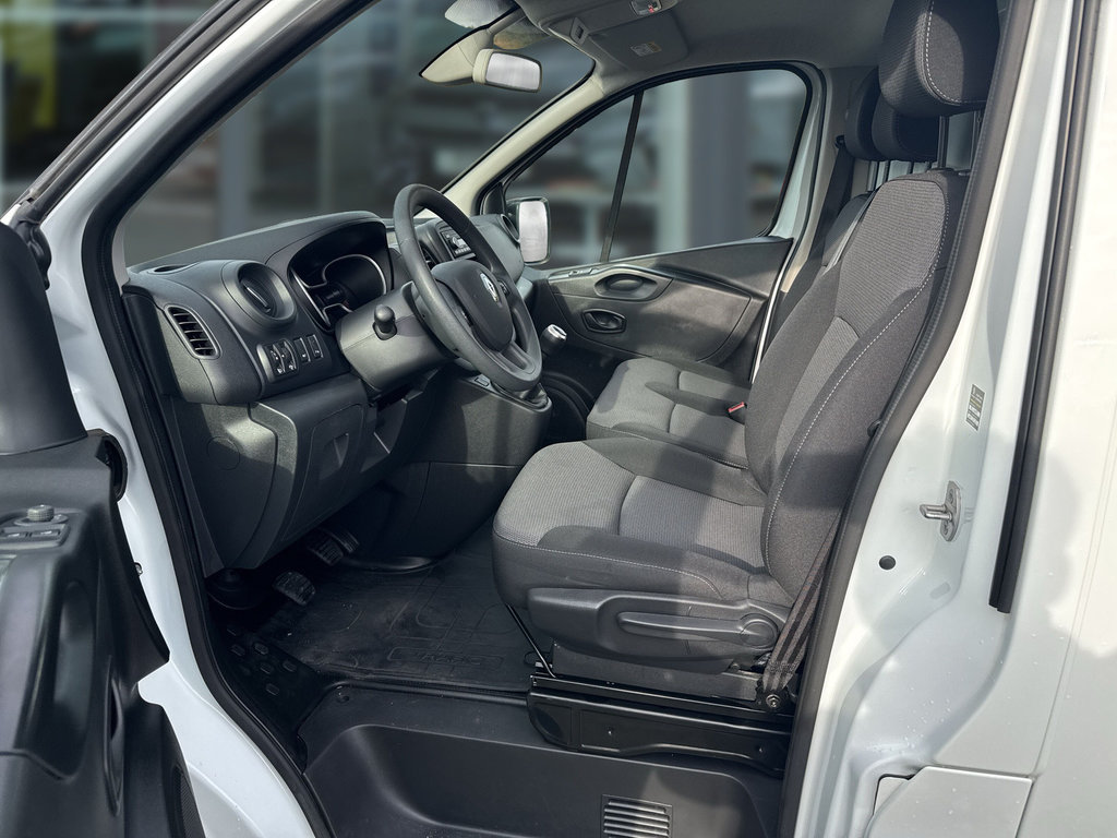 RENAULT Trafic Komfort L2H1 3,0t ENERGY dCi 120 RENAULT Trafic Komfort L2H1 3,0t ENERGY dCi 120