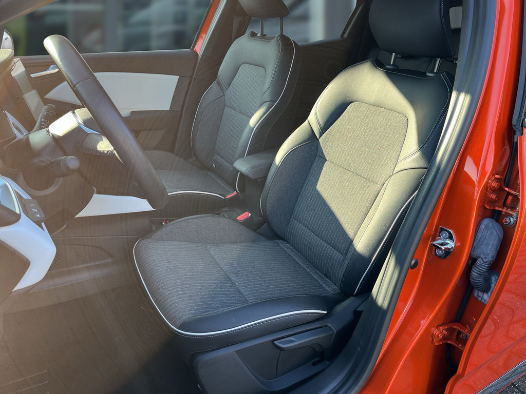 RENAULT Clio Techno TCe 90 RF-Kamera, LED