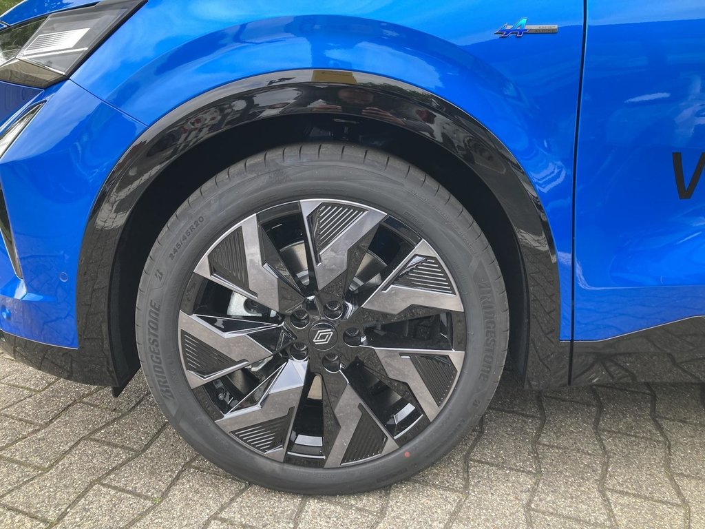 RENAULT Rafale Techno E-Tech Full Hybrid 200