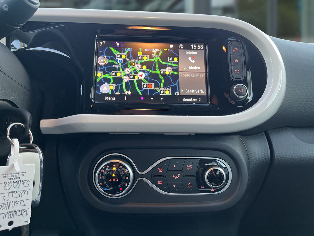 RENAULT Twingo E-Tech Techno Klima-Paket, RF-Kamera RENAULT Twingo E-Tech Techno Klima-Paket, RF-Kamera