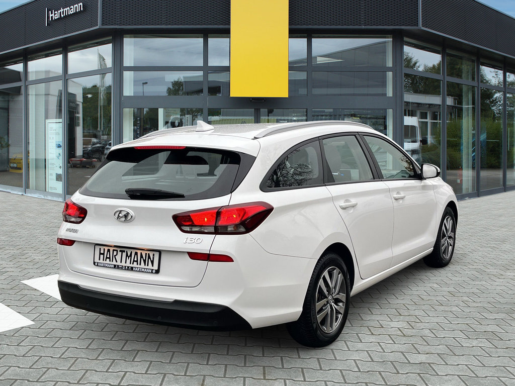 HYUNDAI i30 CW Trend 1,4 T-Gdi RF-Kamera, Carplay