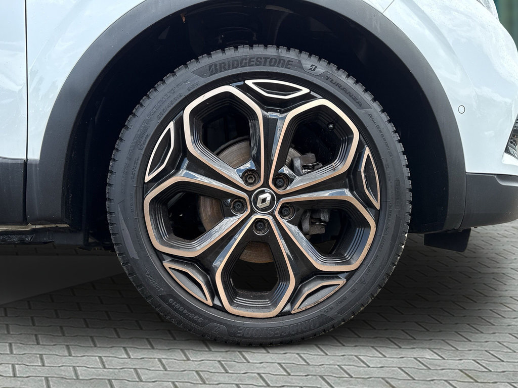 RENAULT Kadjar Black Edition TCe 160 EDC GPF RENAULT Kadjar Black Edition TCe 160 EDC GPF