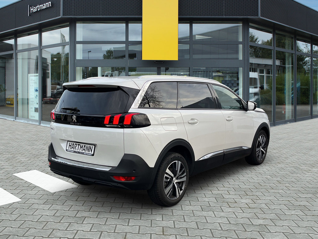 PEUGEOT 5008 1.2 PureTech 130 Allure Pack 7-Sitze, LED