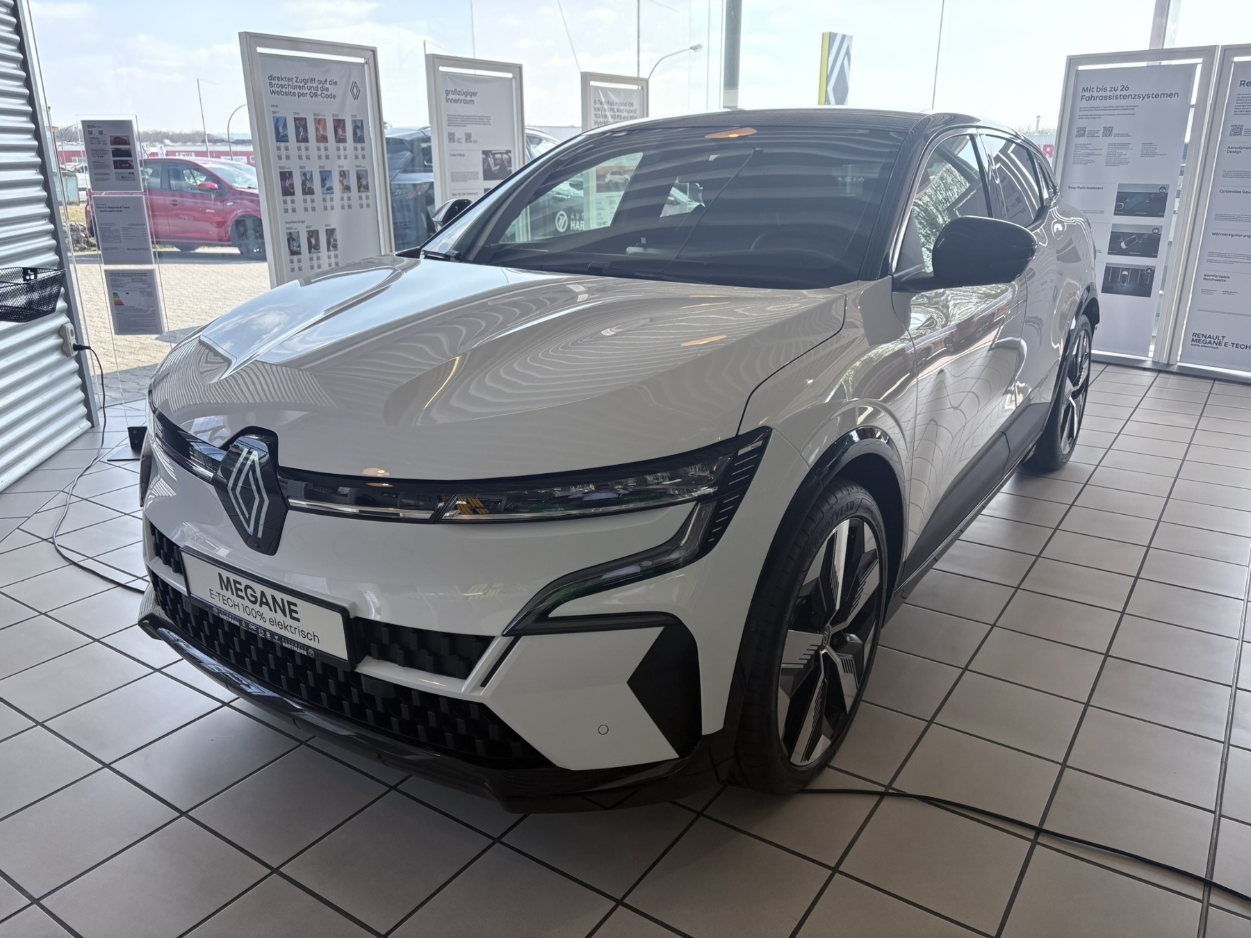 RENAULT Megane E-TECH Techno 220 Comfort Range