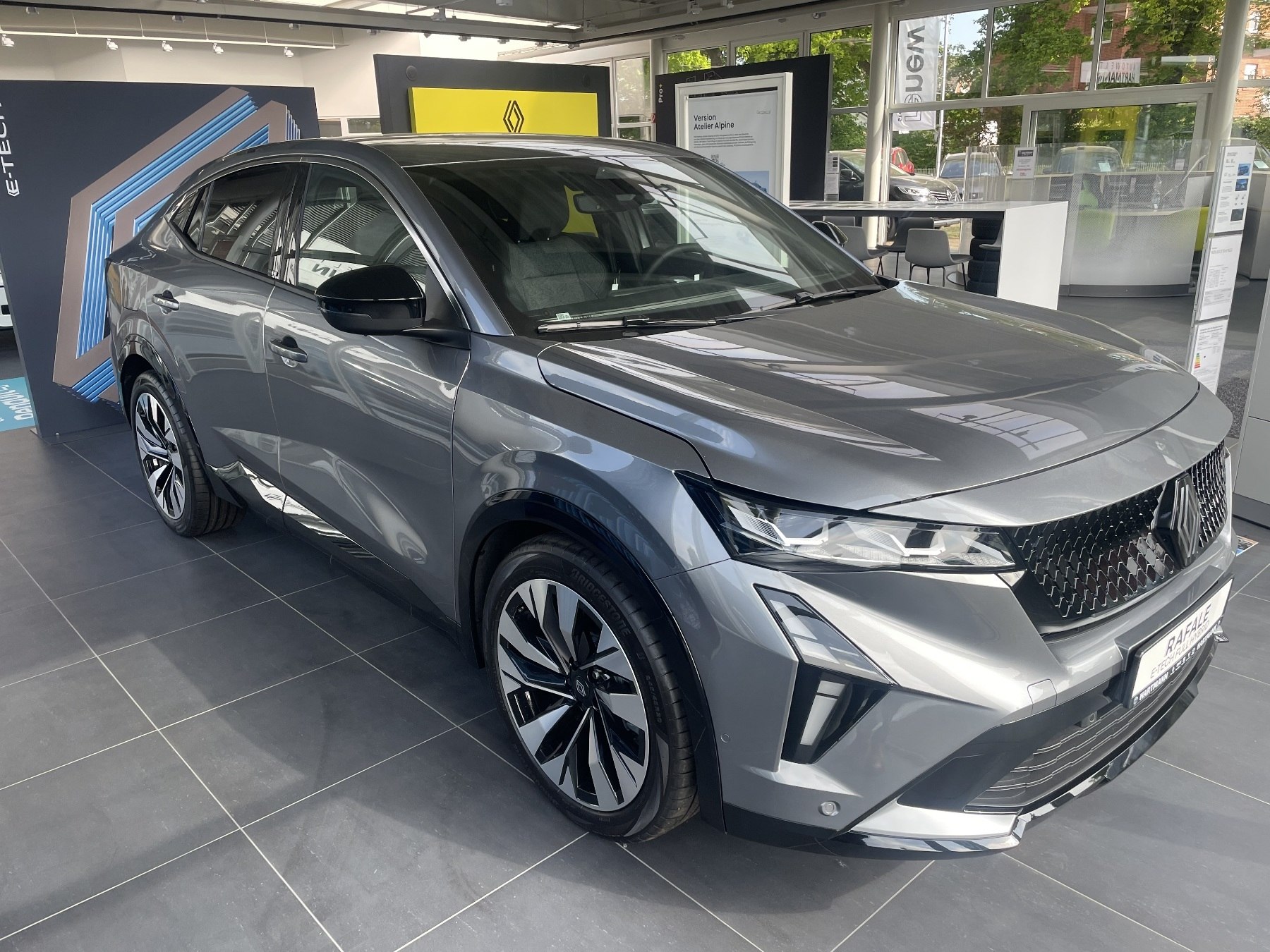 RENAULT Rafale Techno E-Tech Full Hybrid 200