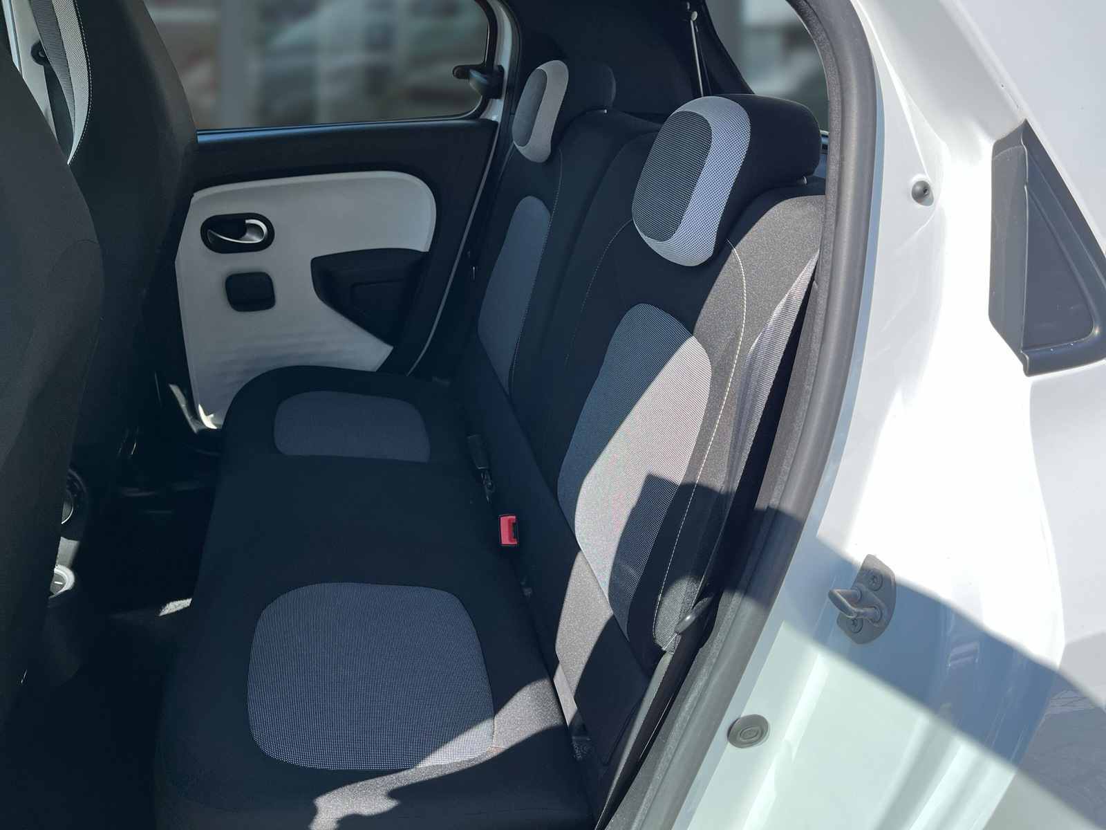 RENAULT Twingo Experience SCe 70 Klima/Radio RENAULT Twingo Experience SCe 70 Klima/Radio