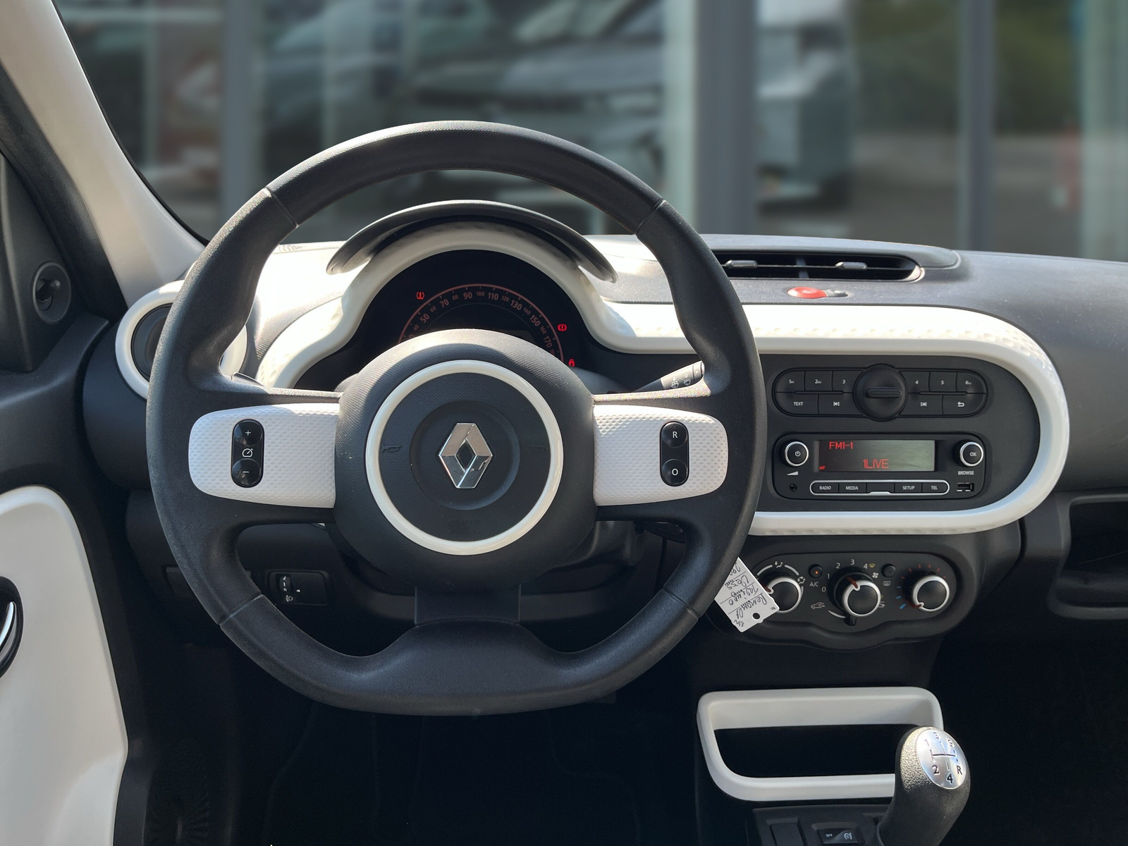 RENAULT Twingo Experience SCe 70 Klima/Radio RENAULT Twingo Experience SCe 70 Klima/Radio