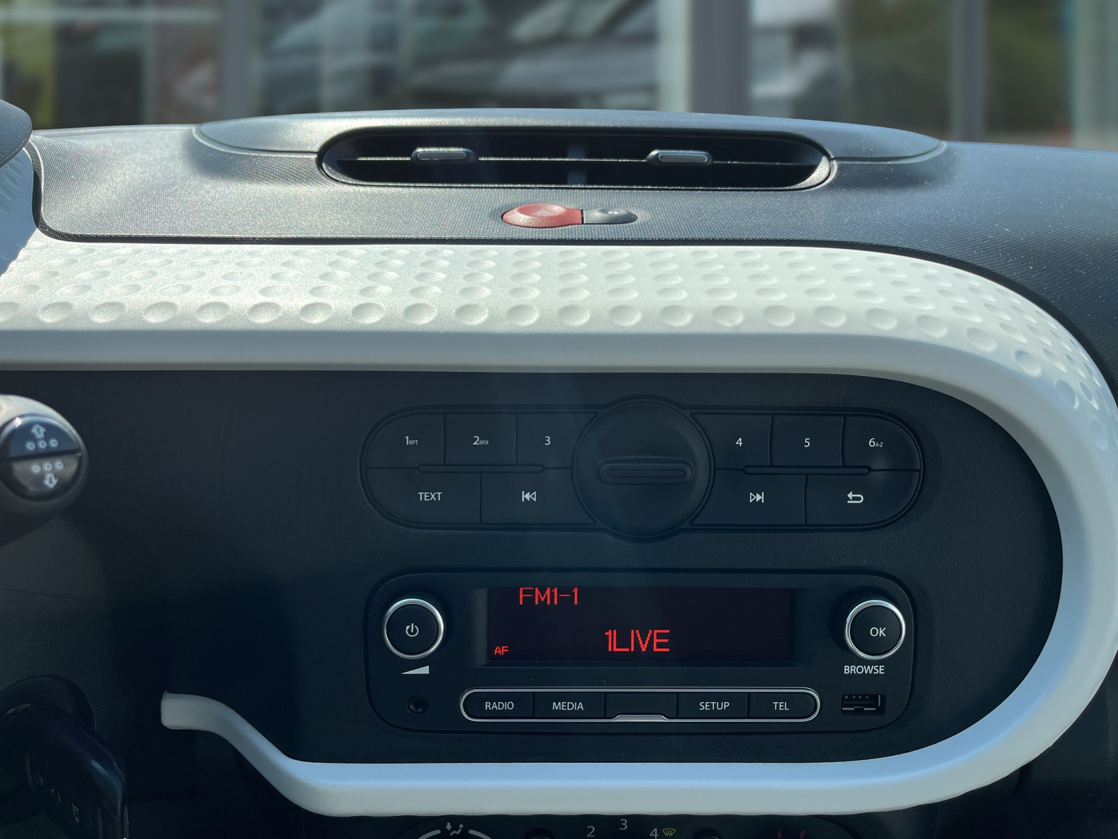 RENAULT Twingo Experience SCe 70 Klima/Radio RENAULT Twingo Experience SCe 70 Klima/Radio