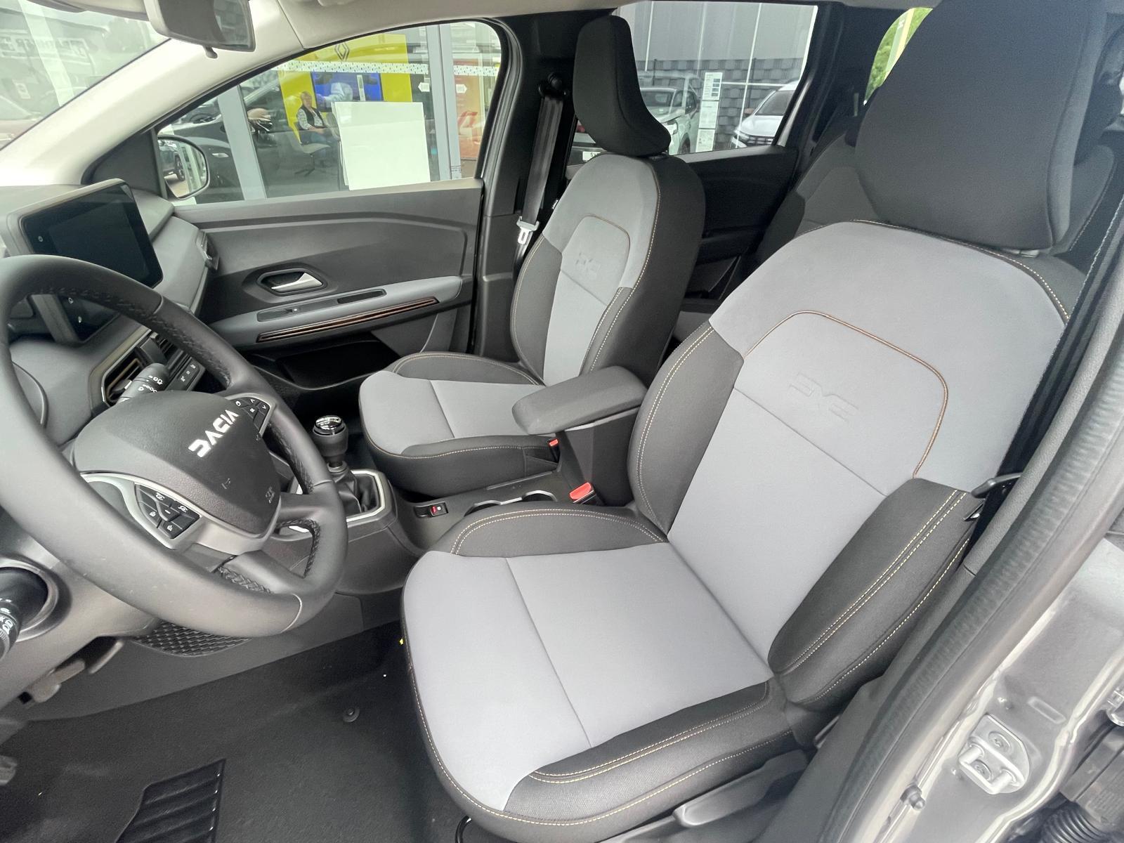 RENAULT Captur Techno TCe 90 RENAULT Captur Techno TCe 90