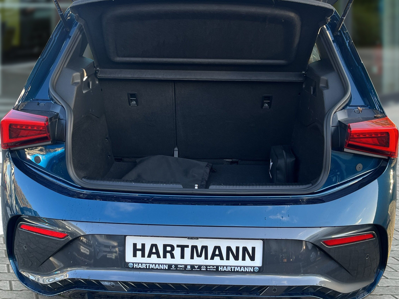 CUPRA Born 150 58kw/h Pano-Dach, RF-Kamera CUPRA Born 150 58kw/h Pano-Dach, RF-Kamera
