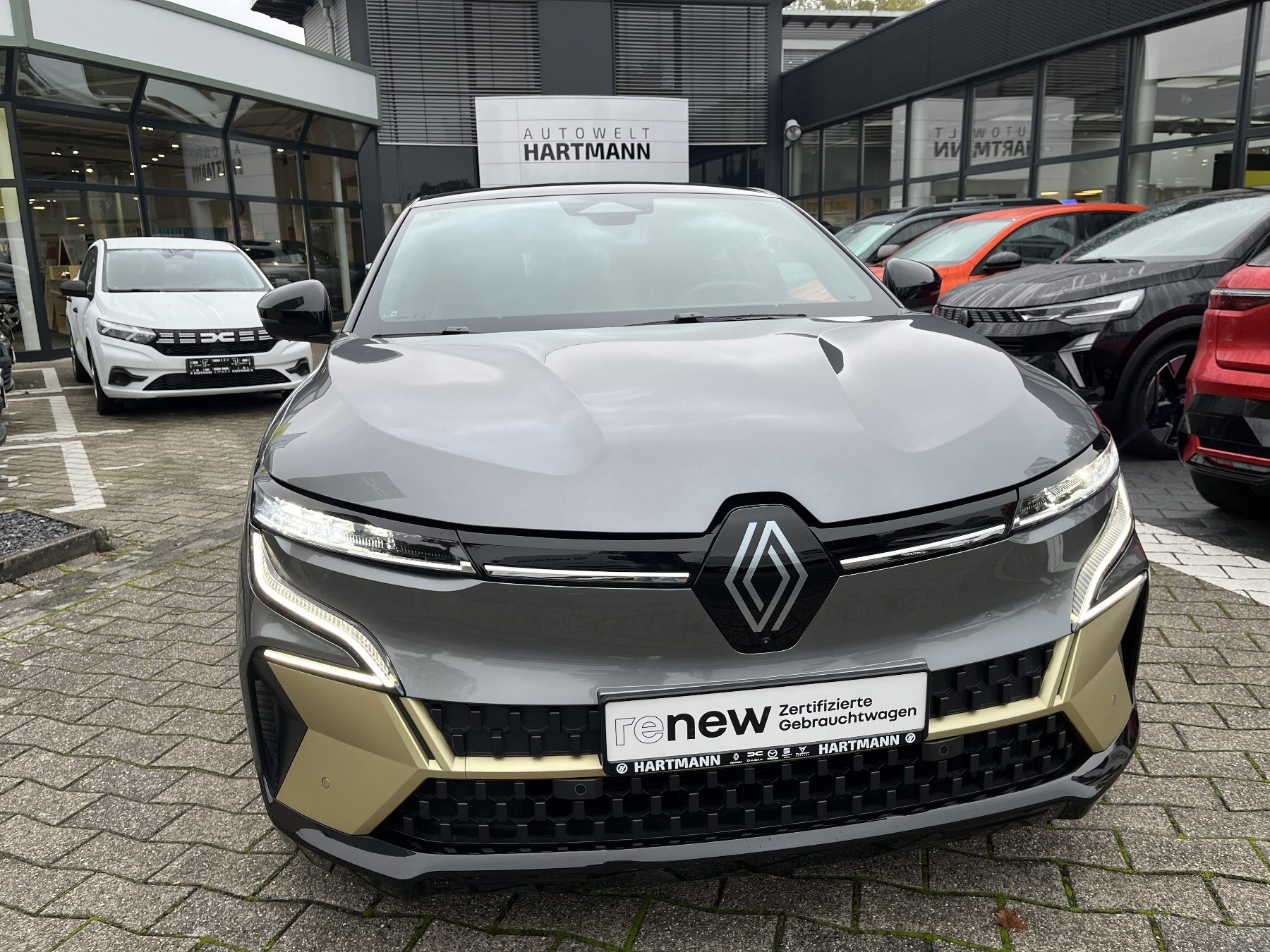 RENAULT Megane E-TECH ICONIC EV60 220hp Harman-Kardon
