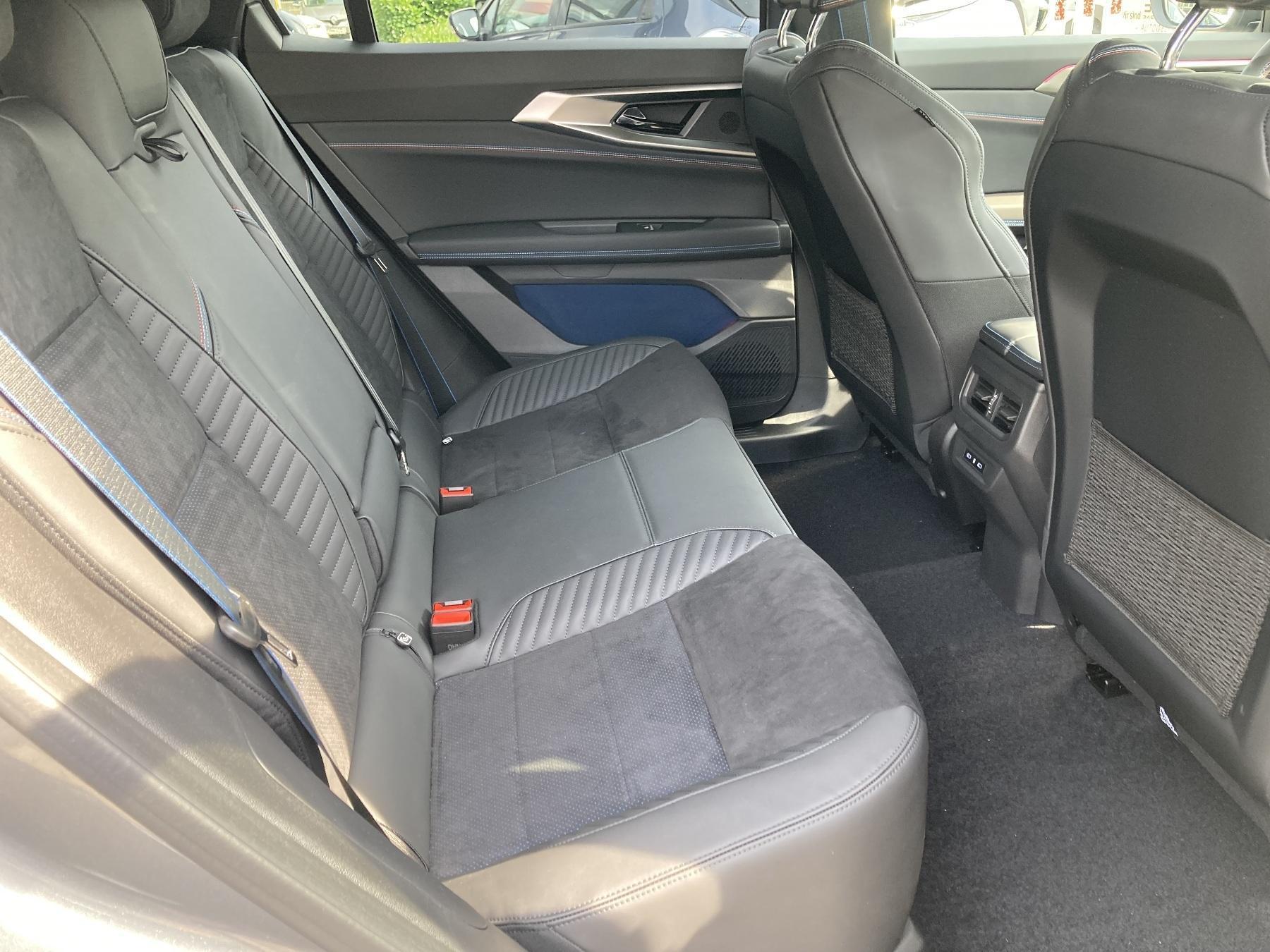 RENAULT Rafale Esprit Alpine E-Tech Full Hybrid 200 RENAULT Rafale Esprit Alpine E-Tech Full Hybrid 200