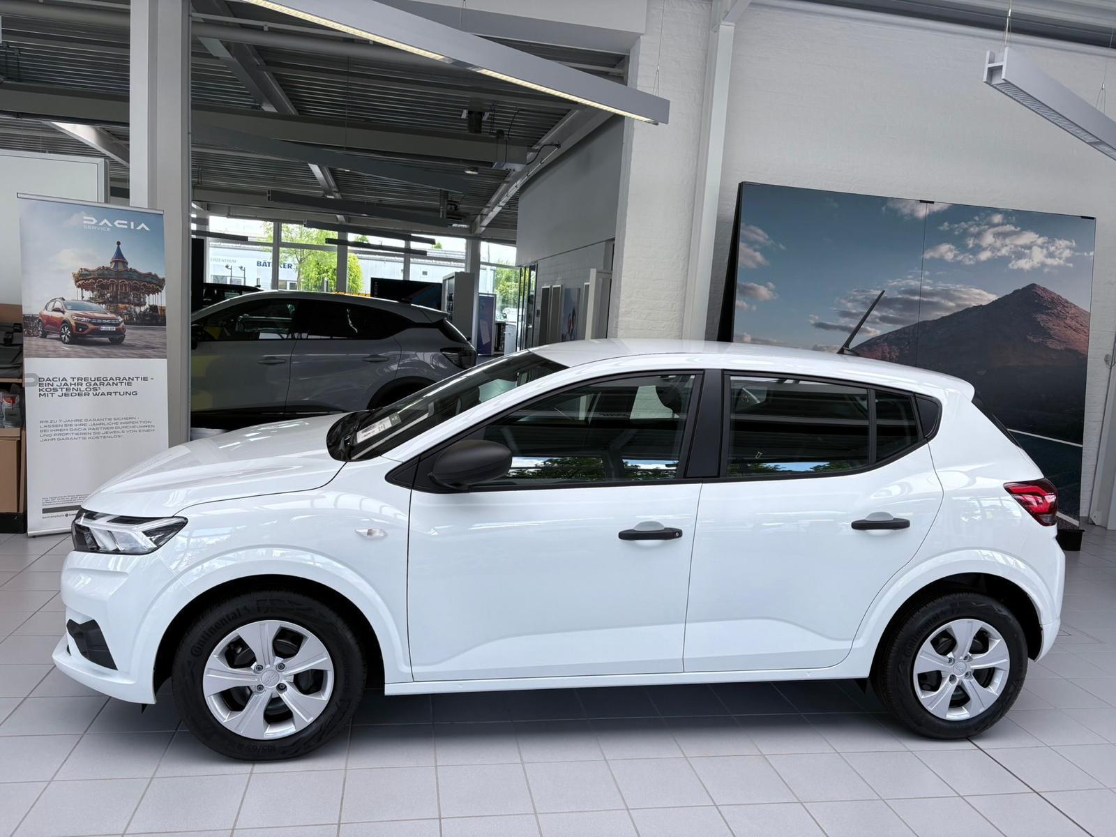 DACIA Sandero Essential TCe 90 DACIA Sandero Essential TCe 90