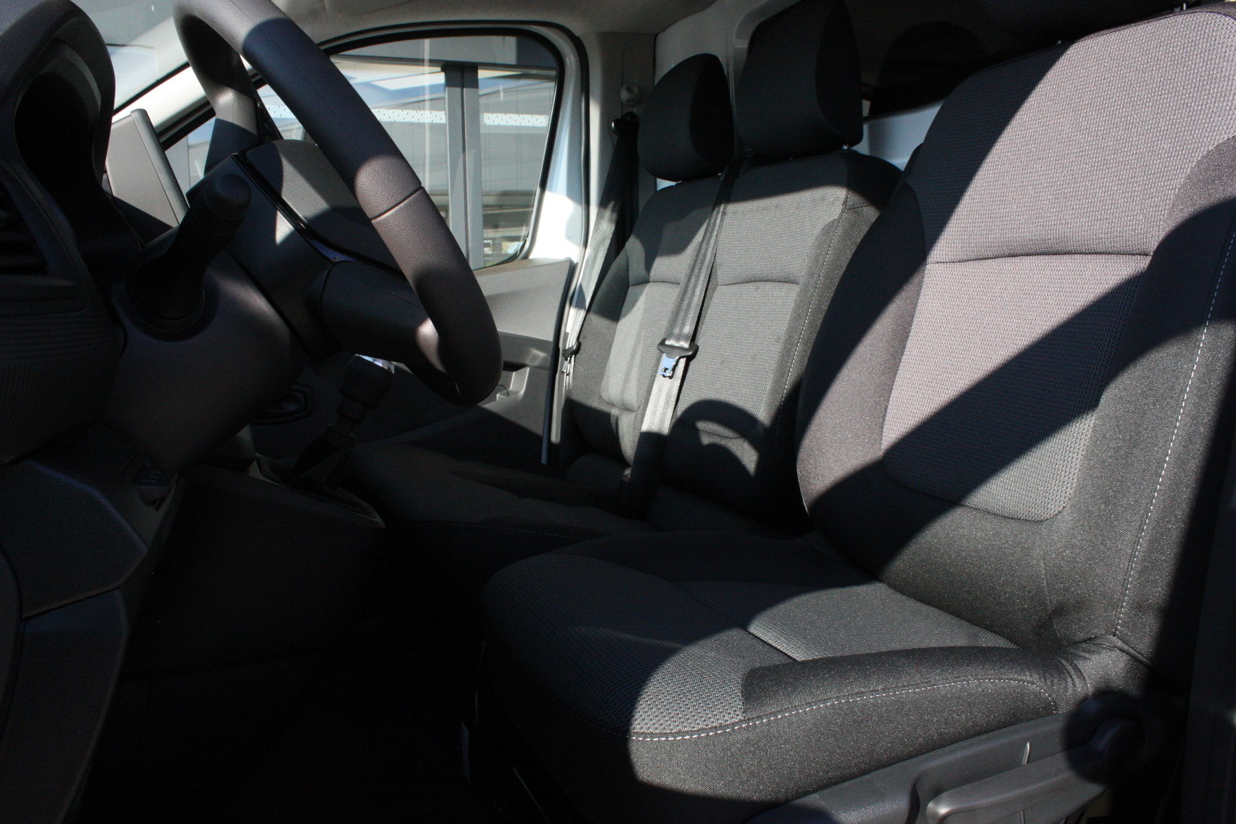 RENAULT Trafic Lkw Komfort L1H1 3,0t Blue dCi 130 RENAULT Trafic Lkw Komfort L1H1 3,0t Blue dCi 130