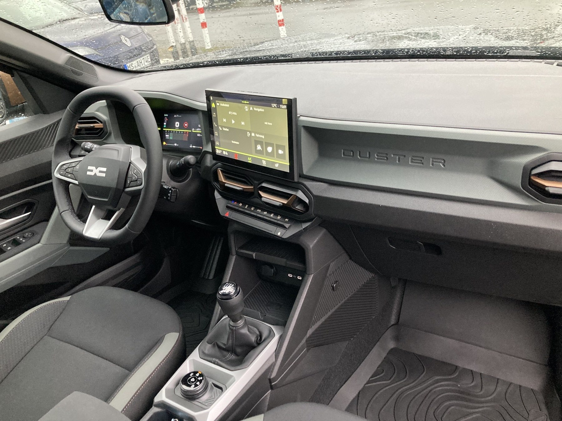 DACIA Duster Extreme TCe 130 4x4 AHK+GJR DACIA Duster Extreme TCe 130 4x4 AHK+GJR