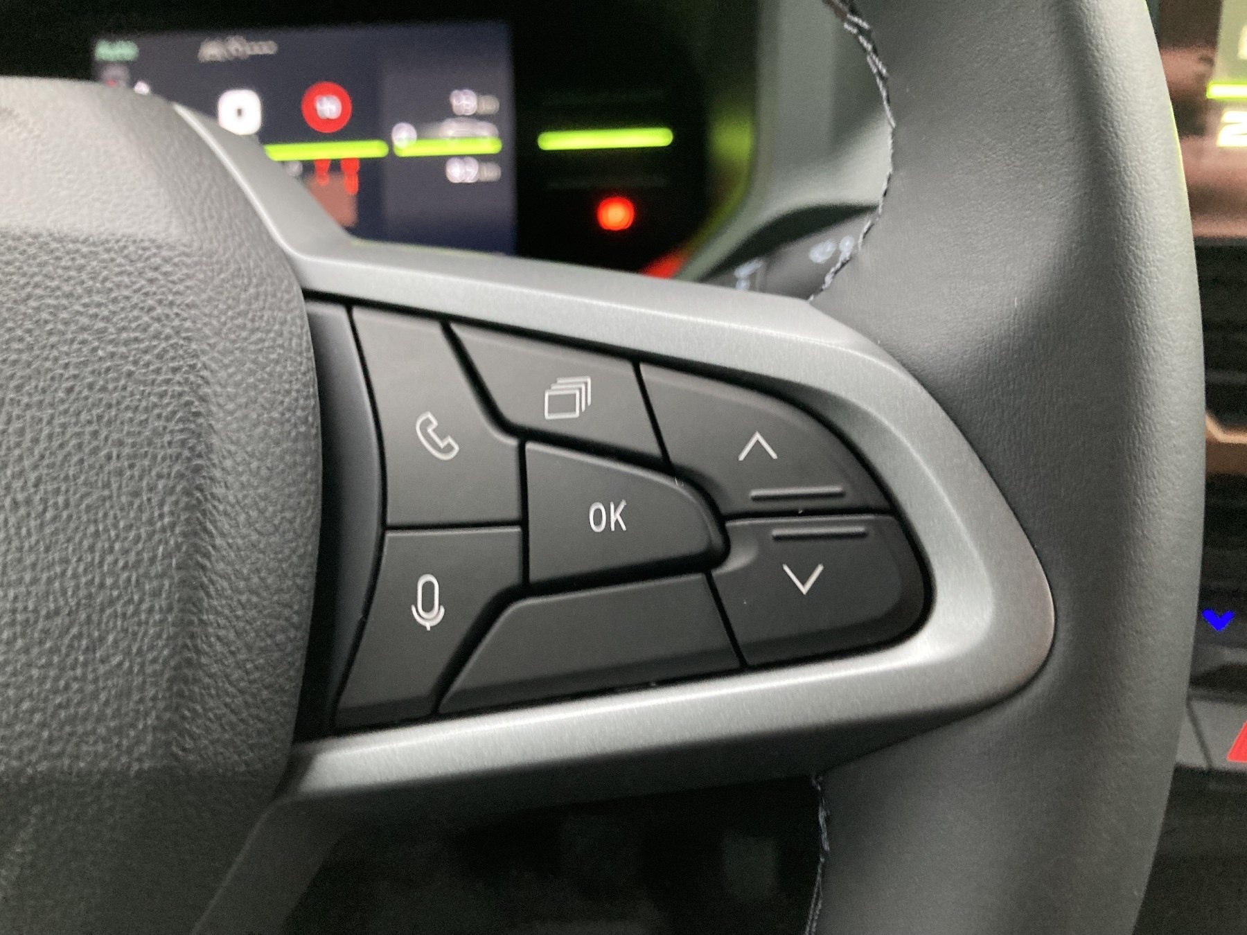 DACIA Duster Extreme TCe 130 4x4 AHK+GJR DACIA Duster Extreme TCe 130 4x4 AHK+GJR