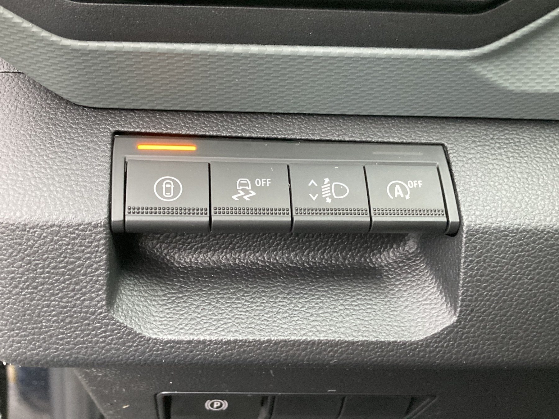 DACIA Duster Extreme TCe 130 4x4 AHK+GJR DACIA Duster Extreme TCe 130 4x4 AHK+GJR