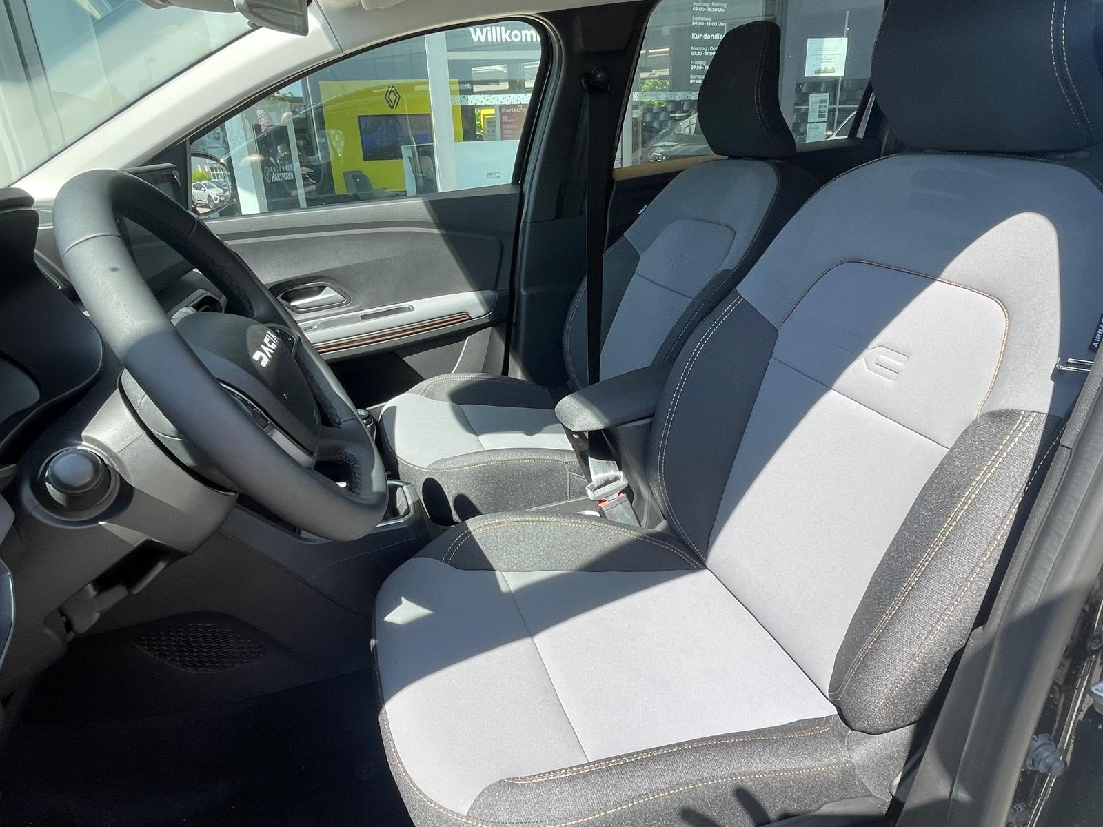 DACIA Jogger Extreme+ TCe 110 AHK+GJR DACIA Jogger Extreme+ TCe 110 AHK+GJR