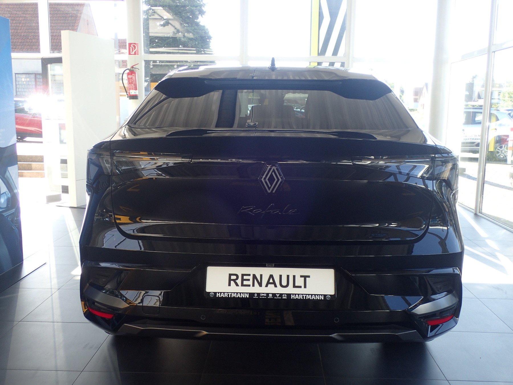 RENAULT Rafale Esprit Alpine E-Tech Full Hybrid 200 RENAULT Rafale Esprit Alpine E-Tech Full Hybrid 200