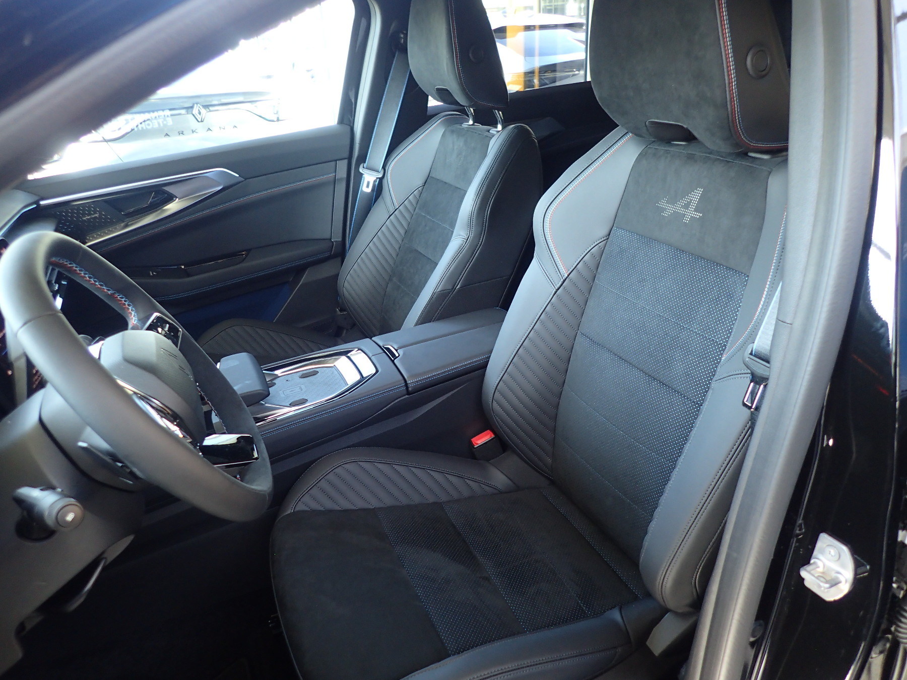 RENAULT Rafale Esprit Alpine E-Tech Full Hybrid 200 RENAULT Rafale Esprit Alpine E-Tech Full Hybrid 200