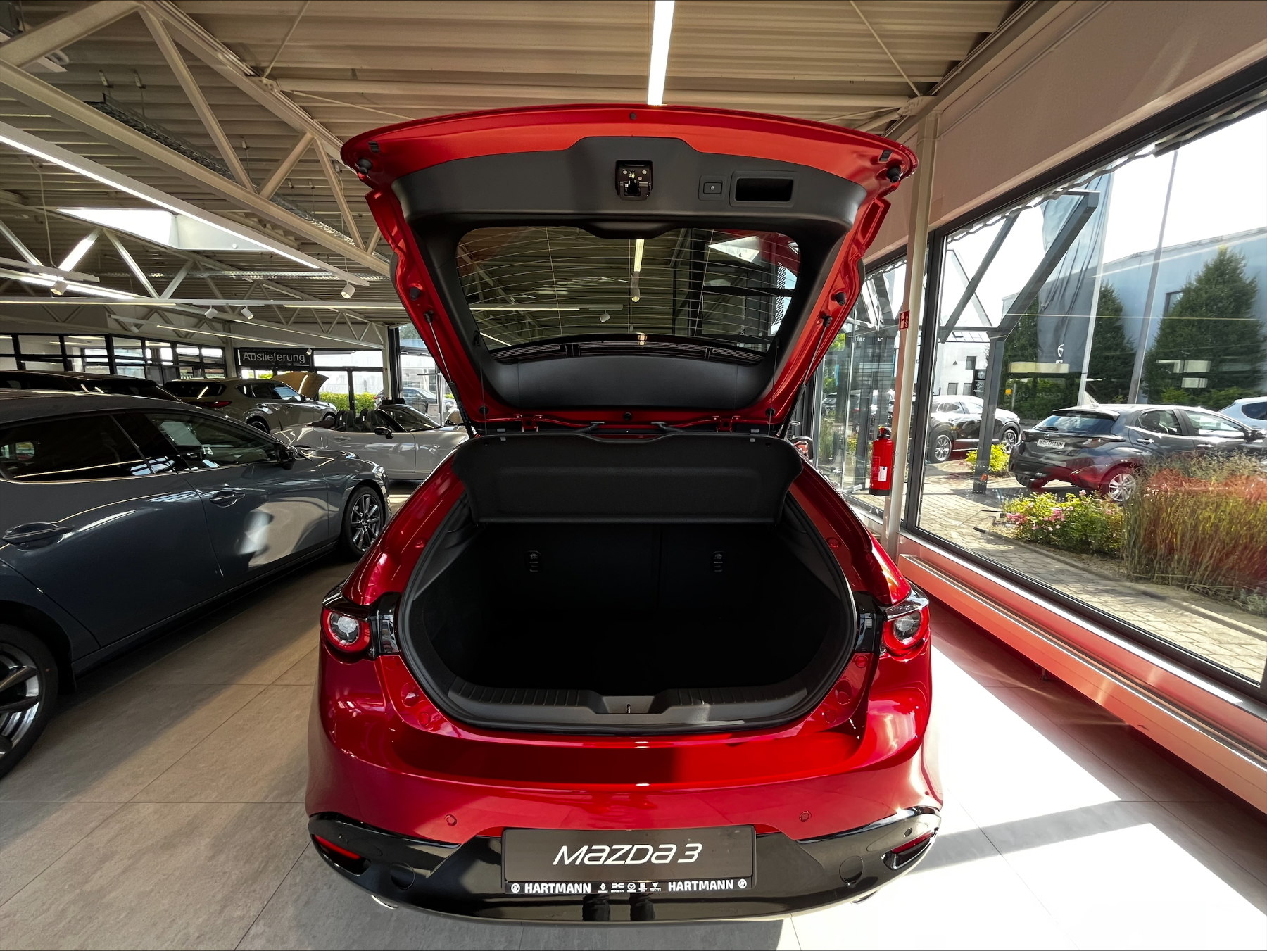 MAZDA 3 2.0L e-SKYACTIV X 186p 6AT Exclusive-line MAZDA 3 2.0L e-SKYACTIV X 186p 6AT Exclusive-line