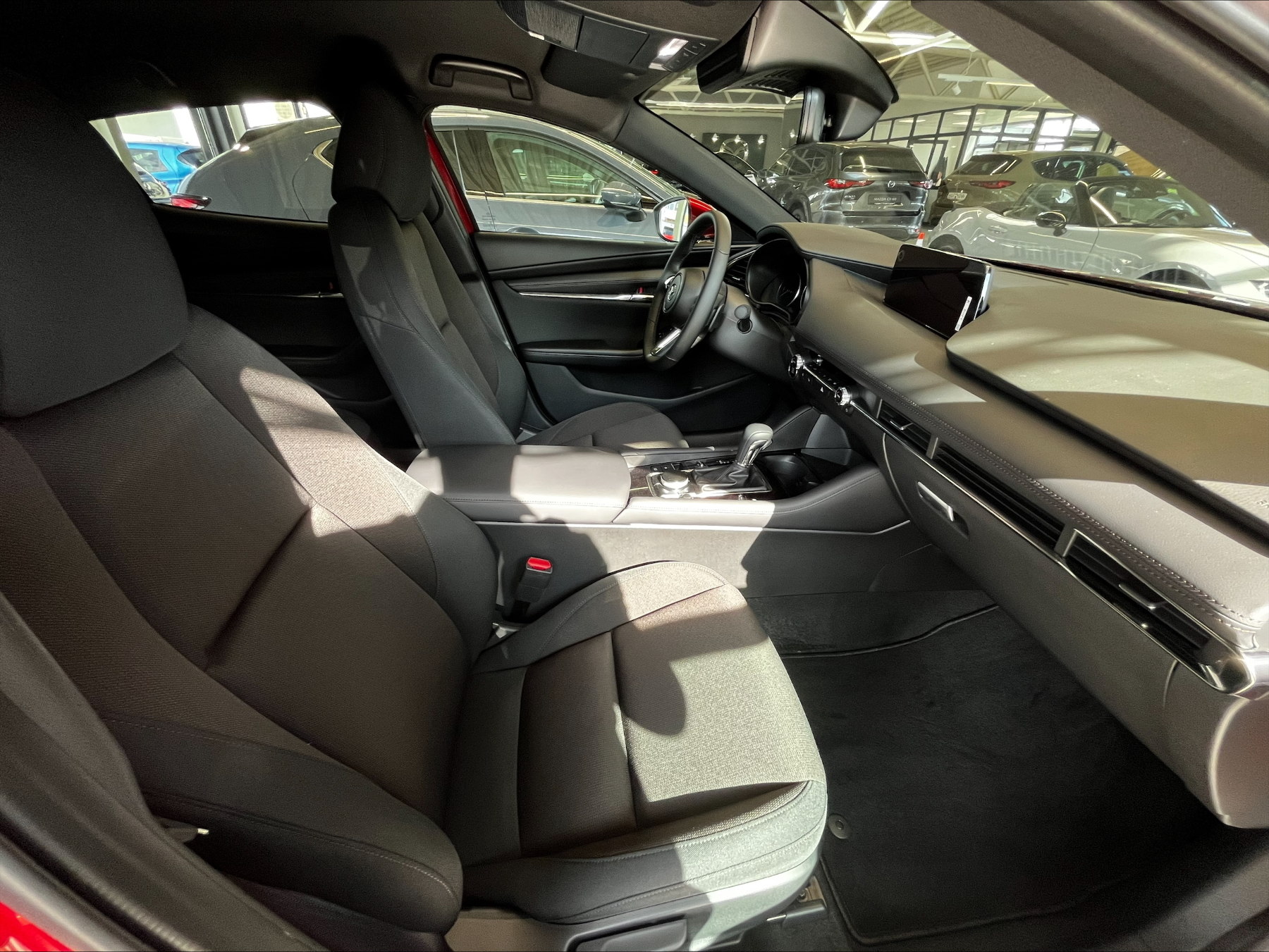 MAZDA 3 2.0L e-SKYACTIV X 186p 6AT Exclusive-line MAZDA 3 2.0L e-SKYACTIV X 186p 6AT Exclusive-line