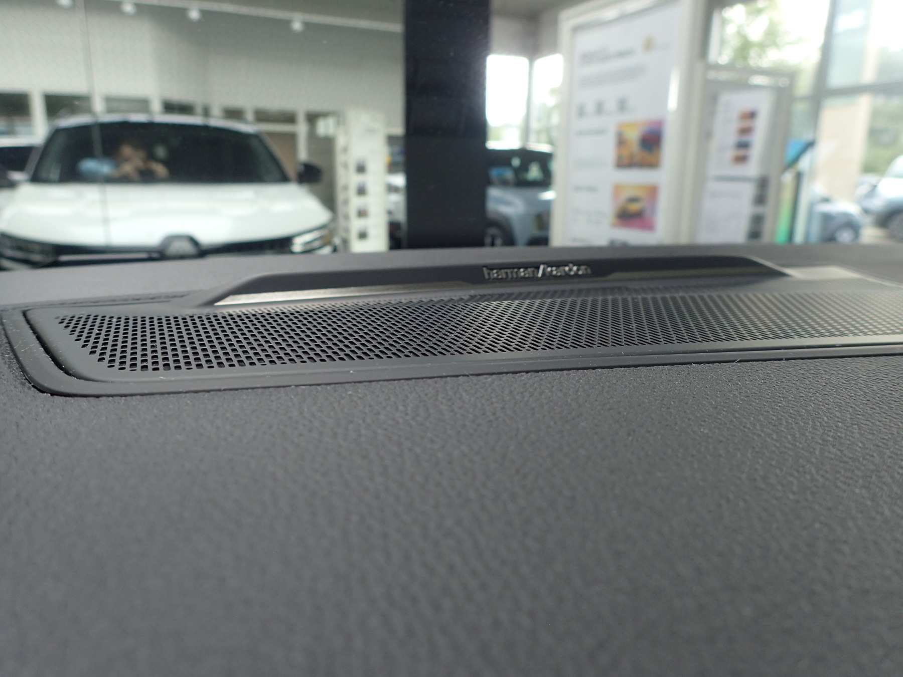 RENAULT Austral Iconic Esprit Alpine E-Tech Full Hybrid RENAULT Austral Iconic Esprit Alpine E-Tech Full Hybrid