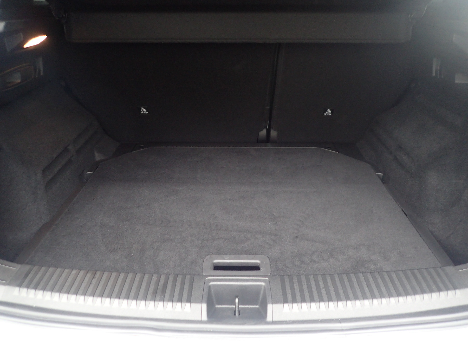 RENAULT Austral Iconic Esprit Alpine E-Tech Full Hybrid RENAULT Austral Iconic Esprit Alpine E-Tech Full Hybrid