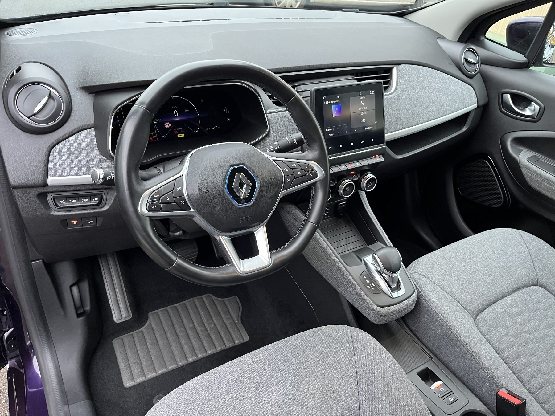 RENAULT ZOE EXPERIENCE Batteriemiete R110 RF-Kamera RENAULT ZOE EXPERIENCE Batteriemiete R110 RF-Kamera