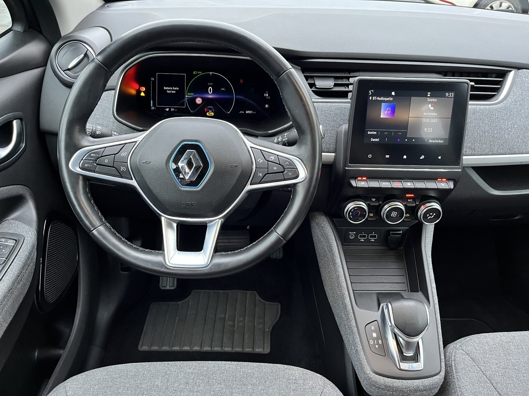 RENAULT ZOE EXPERIENCE Batteriemiete R110 RF-Kamera RENAULT ZOE EXPERIENCE Batteriemiete R110 RF-Kamera