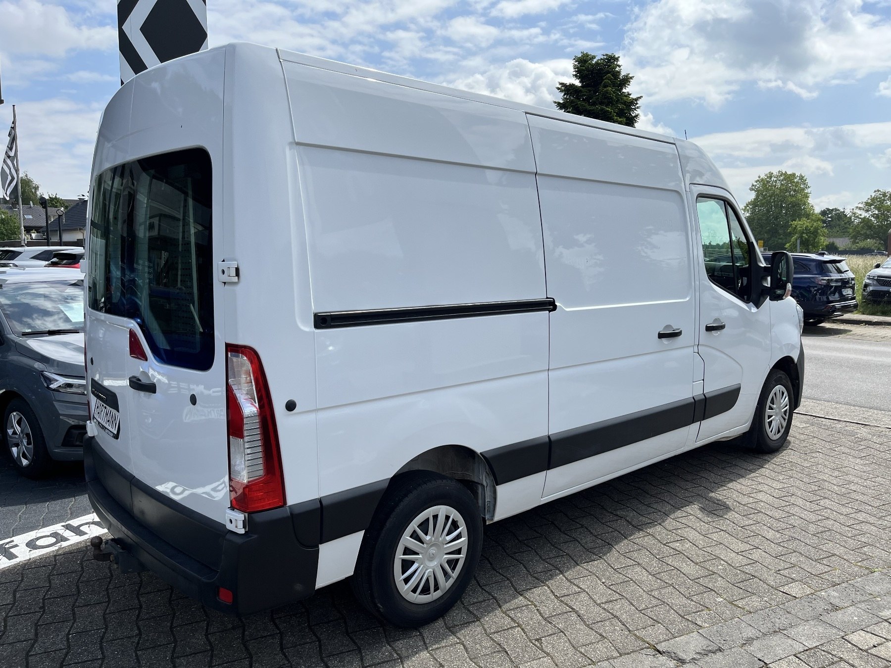 RENAULT Master KastenL2H2 3,5t dci 150 2,5 to. AHK,Regal RENAULT Master KastenL2H2 3,5t dci 150 2,5 to. AHK,Regal