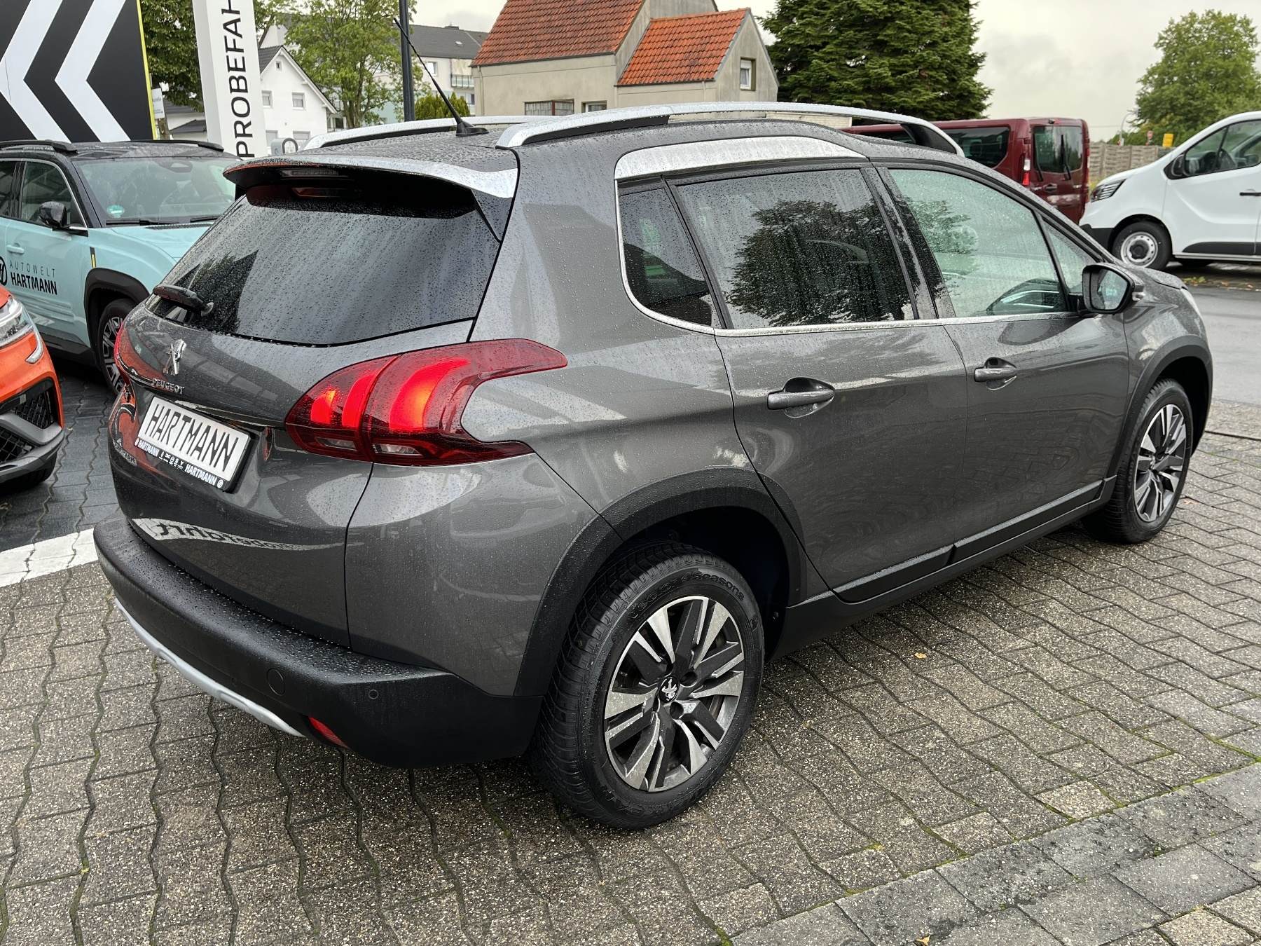 PEUGEOT 3008 1.2 PureTech 130 Allure Sicht-Paket PEUGEOT 3008 1.2 PureTech 130 Allure Sicht-Paket
