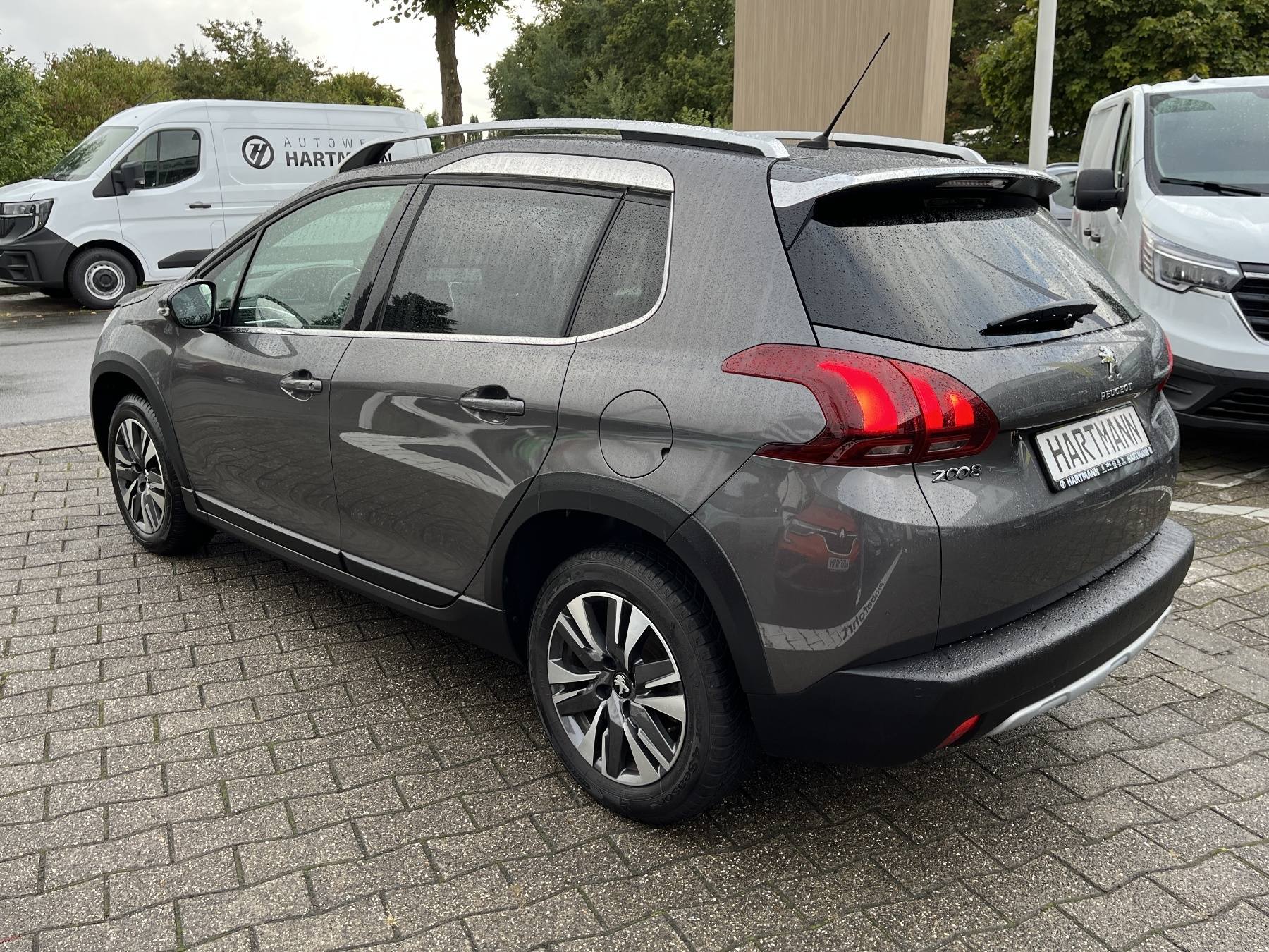 PEUGEOT 3008 1.2 PureTech 130 Allure Sicht-Paket PEUGEOT 3008 1.2 PureTech 130 Allure Sicht-Paket