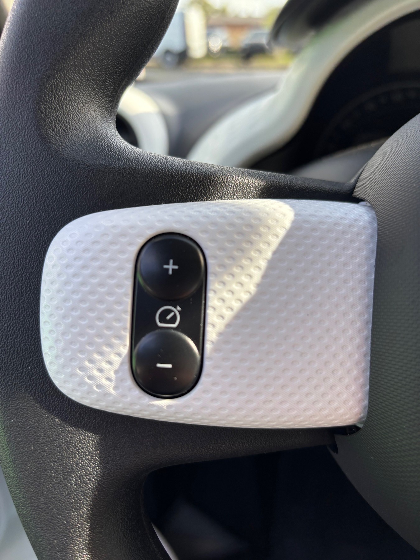 RENAULT Twingo LIMITED SCe 75 Start & Stop Klima+Radio RENAULT Twingo LIMITED SCe 75 Start & Stop Klima+Radio