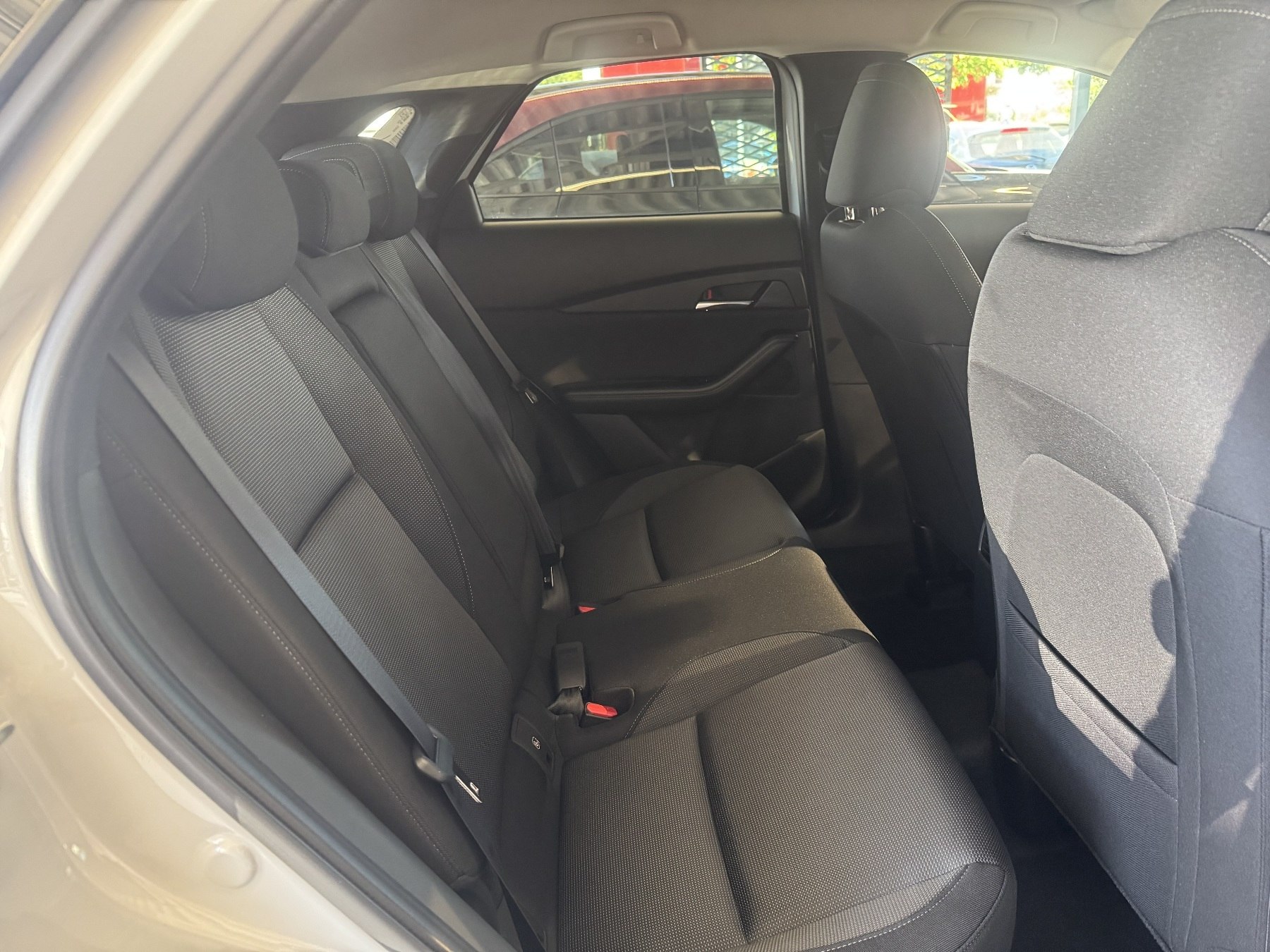 MAZDA CX-30 2.5L e-SKYACTIV G 140ps 6AT Exclusive-line MAZDA CX-30 2.5L e-SKYACTIV G 140ps 6AT Exclusive-line