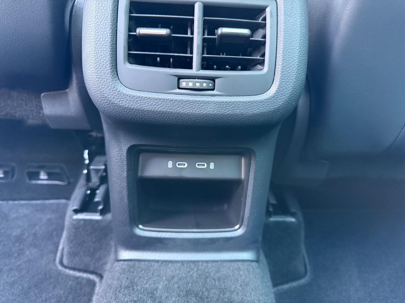 SEAT Ateca FR 1.5 ACT 110KW Pano-Dach SEAT Ateca FR 1.5 ACT 110KW Pano-Dach