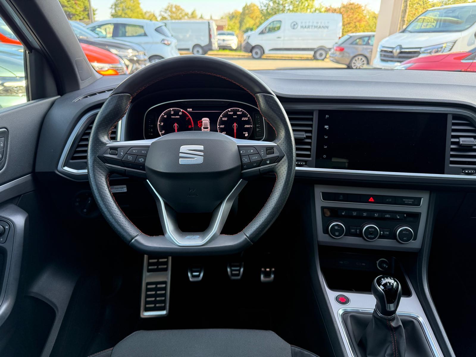 SEAT Ateca FR 1.5 ACT 110KW Pano-Dach SEAT Ateca FR 1.5 ACT 110KW Pano-Dach