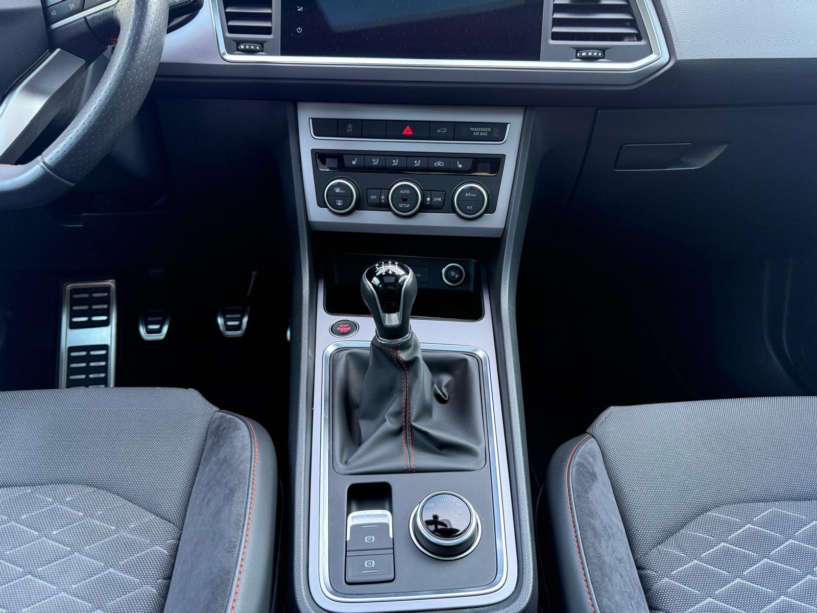 SEAT Ateca FR 1.5 ACT 110KW Pano-Dach SEAT Ateca FR 1.5 ACT 110KW Pano-Dach