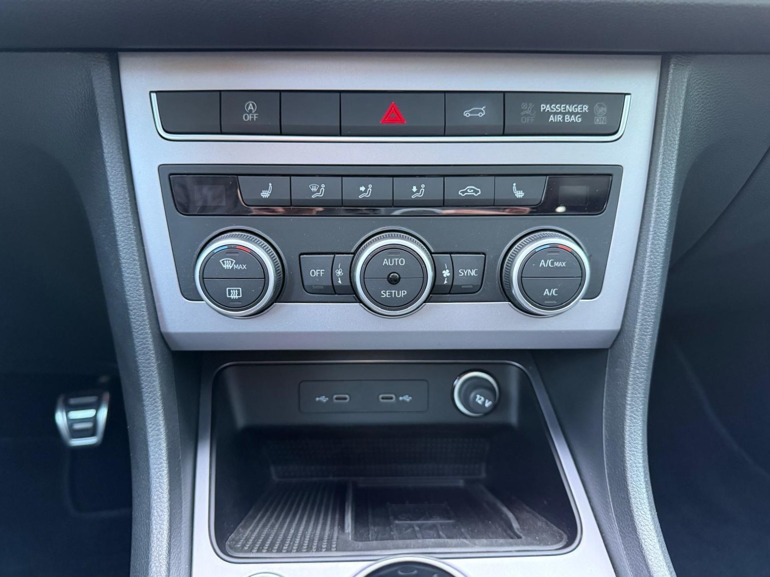 SEAT Ateca FR 1.5 ACT 110KW Pano-Dach SEAT Ateca FR 1.5 ACT 110KW Pano-Dach