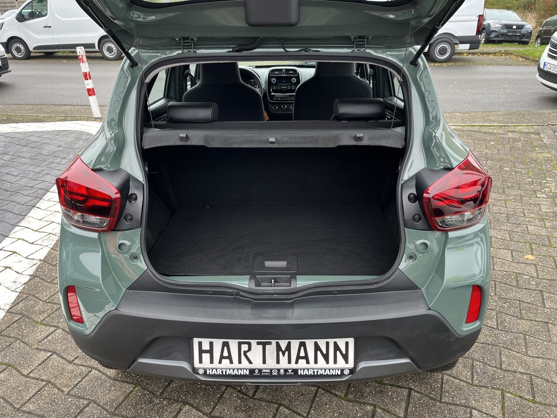 DACIA Spring Essential ELECTRIC 45 DACIA Spring Essential ELECTRIC 45